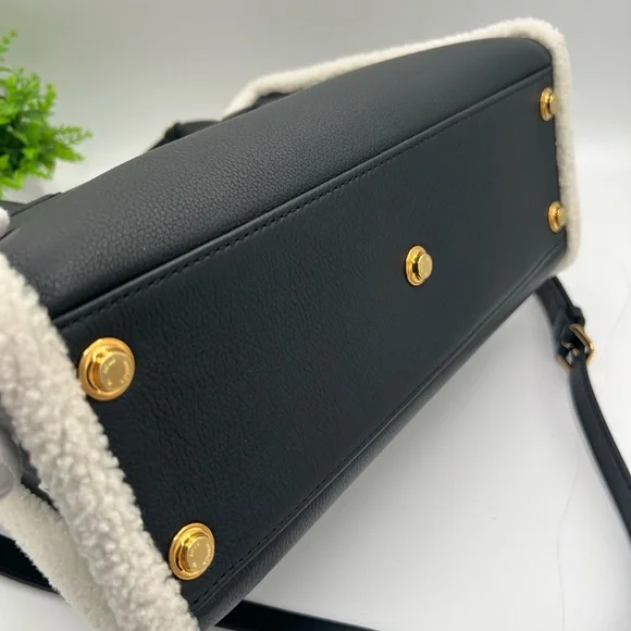 LOUIS VUITTON Rare Grained Calfskin Shearling On My Side MM Black🔥😍❤️ - Picture 10 of 13